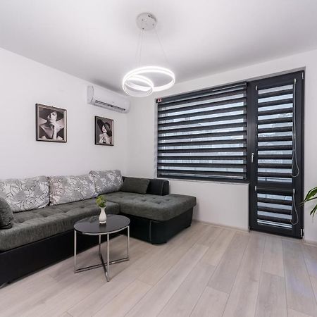 Апартамент За Гости Дрийм Velingrad Exterior foto